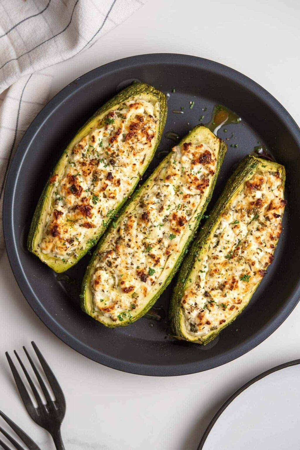 Vegetarisch Gefüllte Zucchini Mit Feta – Einfaches Rezept