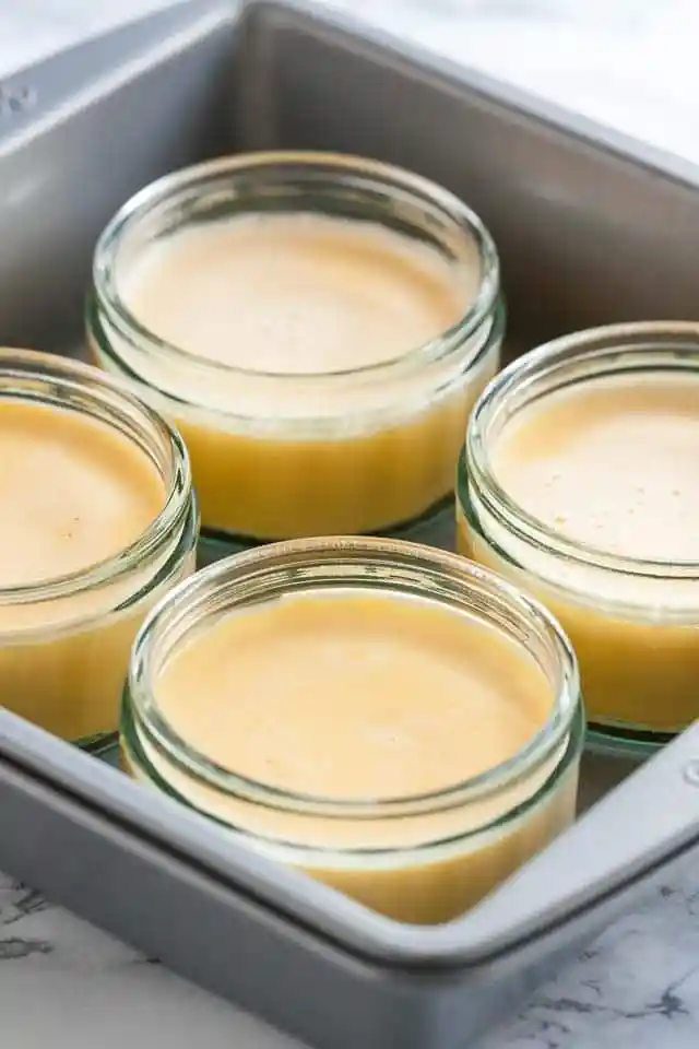 Crème Brûlée im Wasserbad – Französisches Dessert Rezept einfach erklärt