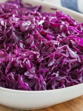 Frisch gekochter Rotkohl selber machen wie bei Oma – klassisches deutsches Rezept