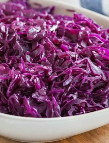 Frisch gekochter Rotkohl selber machen wie bei Oma – klassisches deutsches Rezept