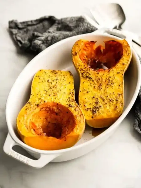 Ofengebackener Butternut Kürbis im Ofen mit Schale – einfaches Rezept