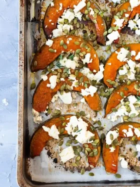 Ofenkürbis Spalten mit Feta und Kürbiskernen – bestes Kürbis im Ofen Rezept