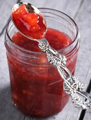 Erdbeer Rhabarber Marmelade Rezept im Glas – frische Erdbeermarmelade mit Rhabarber selber machen