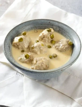 Königsberger Klopse Rezept mit Kapern – zarte Fleischklöße in cremiger Kapernsoße nach Original DDR Rezept wie bei Oma