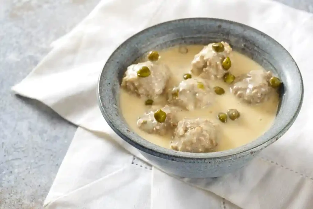 Königsberger Klopse mit Kapern in cremiger Kapernsoße – klassisches Königsberger Klopse Rezept nach Original DDR Rezept wie bei Oma