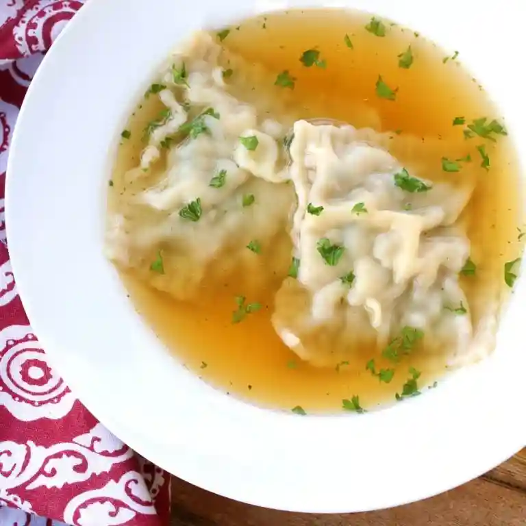 Schwäbische Maultaschen in Brühe – Omas Maultaschen Rezept mit selbstgemachten Maultaschen