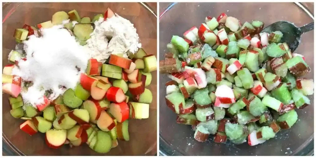 Rhabarberstücke mit Zucker und Mehl vermischt für ein Rhabarber Crumble Rezept mit Haferflocken – Vorbereitung der Füllung für klassischen Crumble mit Rhabarber.