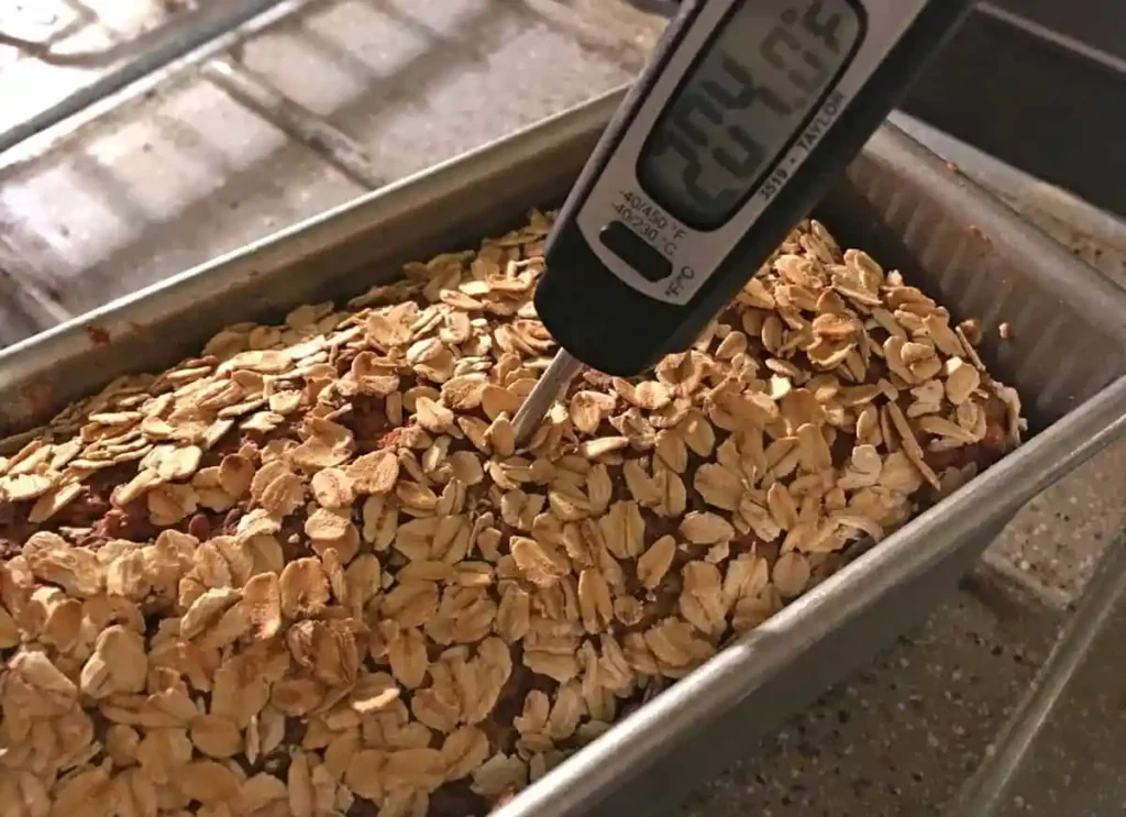 Vollkornbrot backen im Ofen – Kerntemperatur messen für saftiges Vollkornbrot mit Trockenhefe