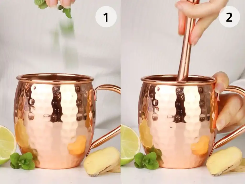 Moscow Mule Rezept original alkoholfrei Schritt für Schritt mit Minze, Limette, Ginger Beer und Eis im Kupferbecher